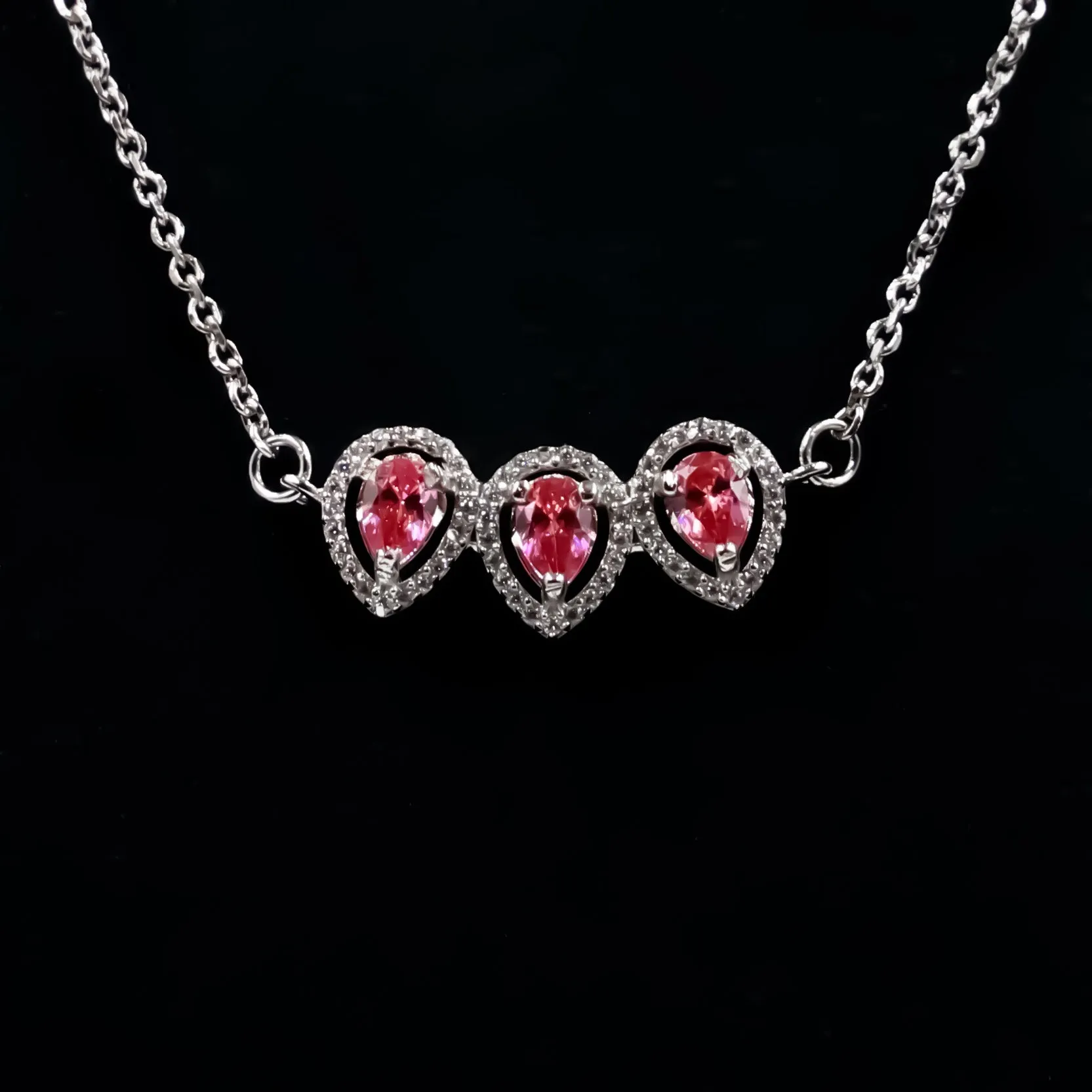 Beautiful Silver Mangalsutra Set Featuring a Vibrant Red Stone