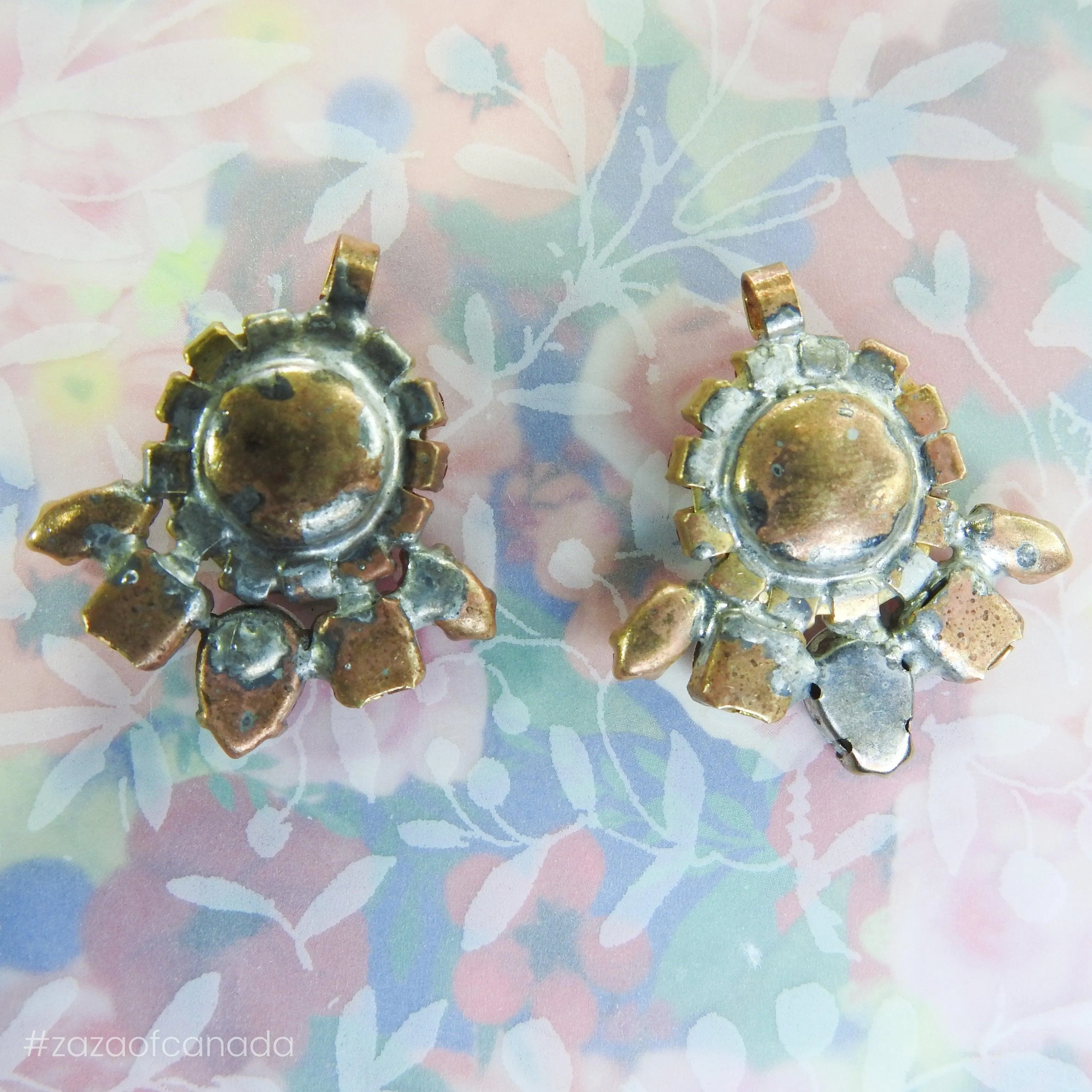Vintage style charms: earring charms